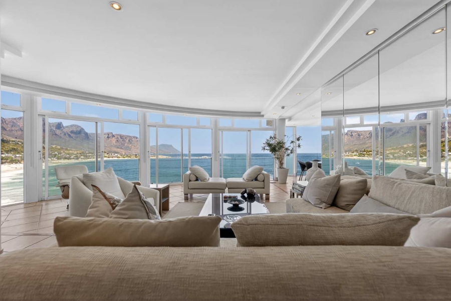 3 Bedroom Property for Sale in Clifton Western Cape